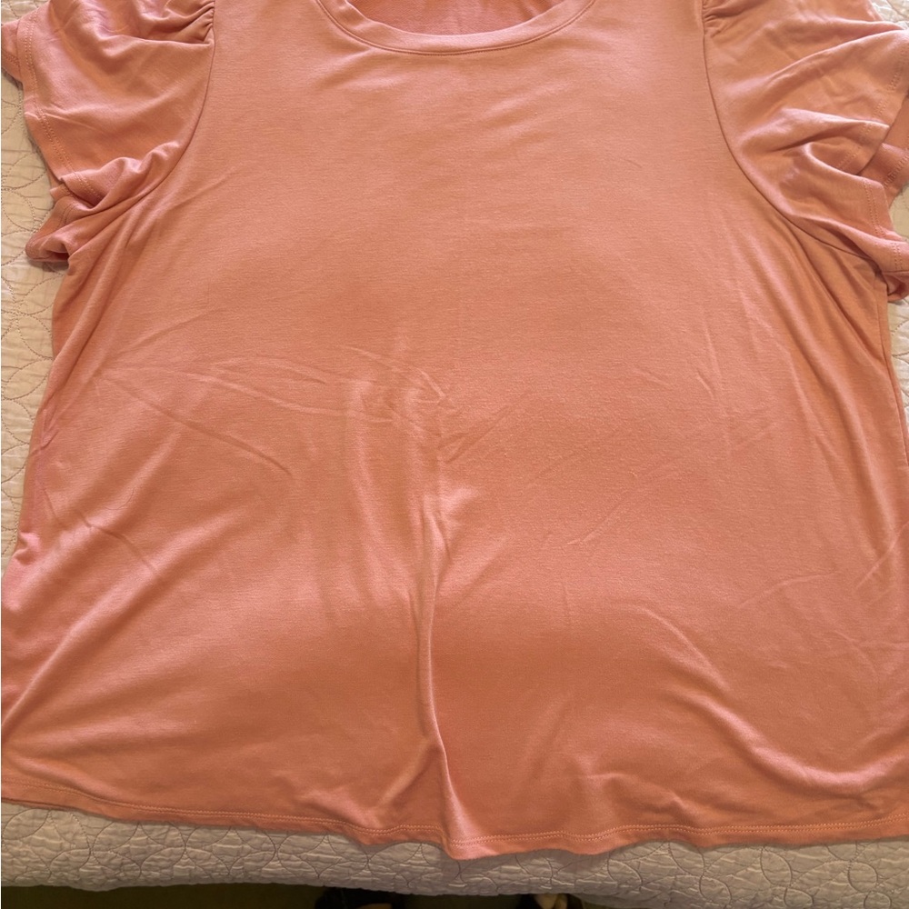 Cable & Gauge Peach Short Sleeve Top